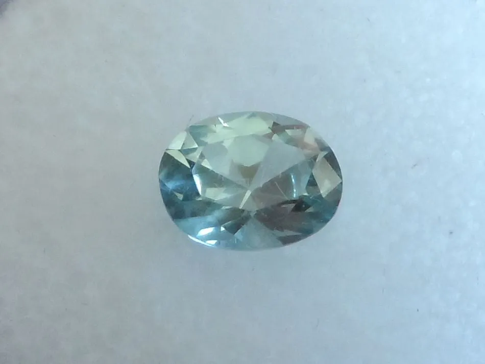 1.33 cts. SPARKLING GREEN/BLUE MONTANA SAPPHIRE