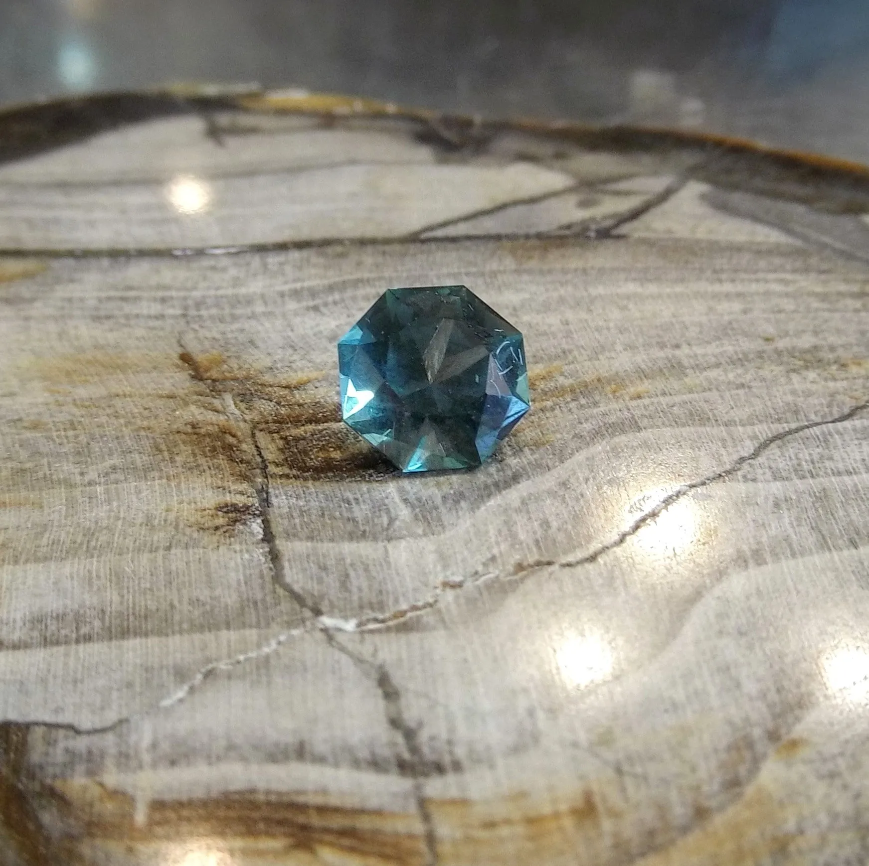 3.33ct INSANE GREEN/BLUE MONTANA SAPPHIRE