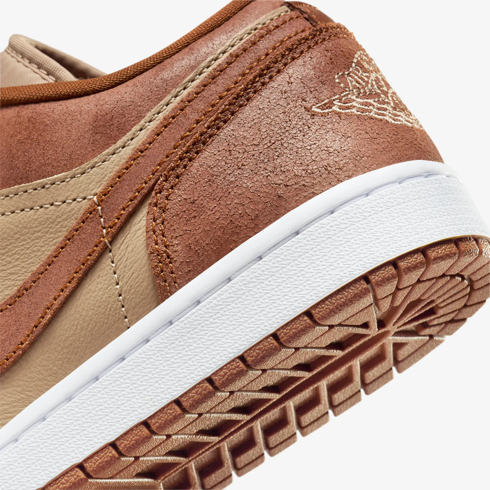 Air Jordan 1 Low SE Legend Medium Brown Sail Legend Coffee FJ3453-200