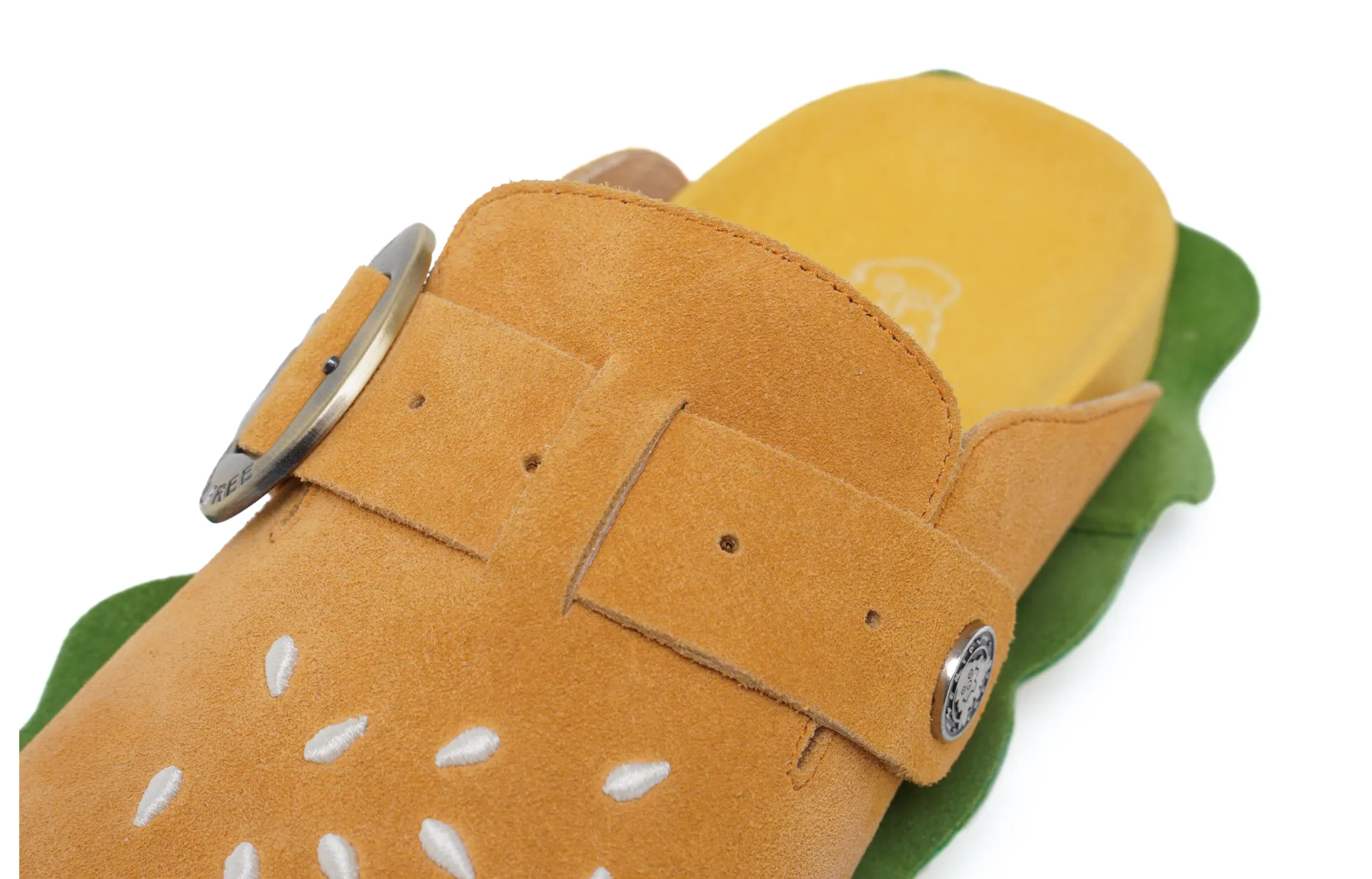 BBiMP x MENTAL FREE Burger Slippers