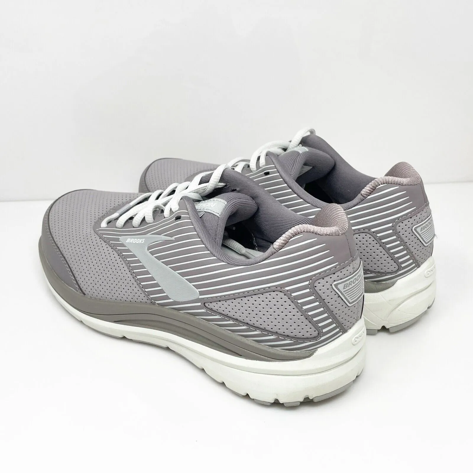 Brooks Womens Addiction Walker 1203082E094 Gray Running Shoes Sneakers Sz 9.5 2E