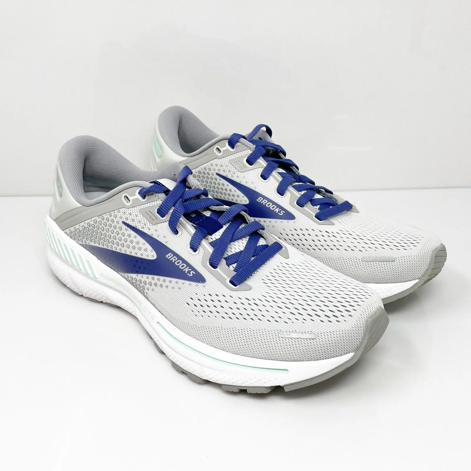 Brooks Womens Adrenaline GTS 22 1203531B045 Gray Running Shoes Sneakers Size 9 B