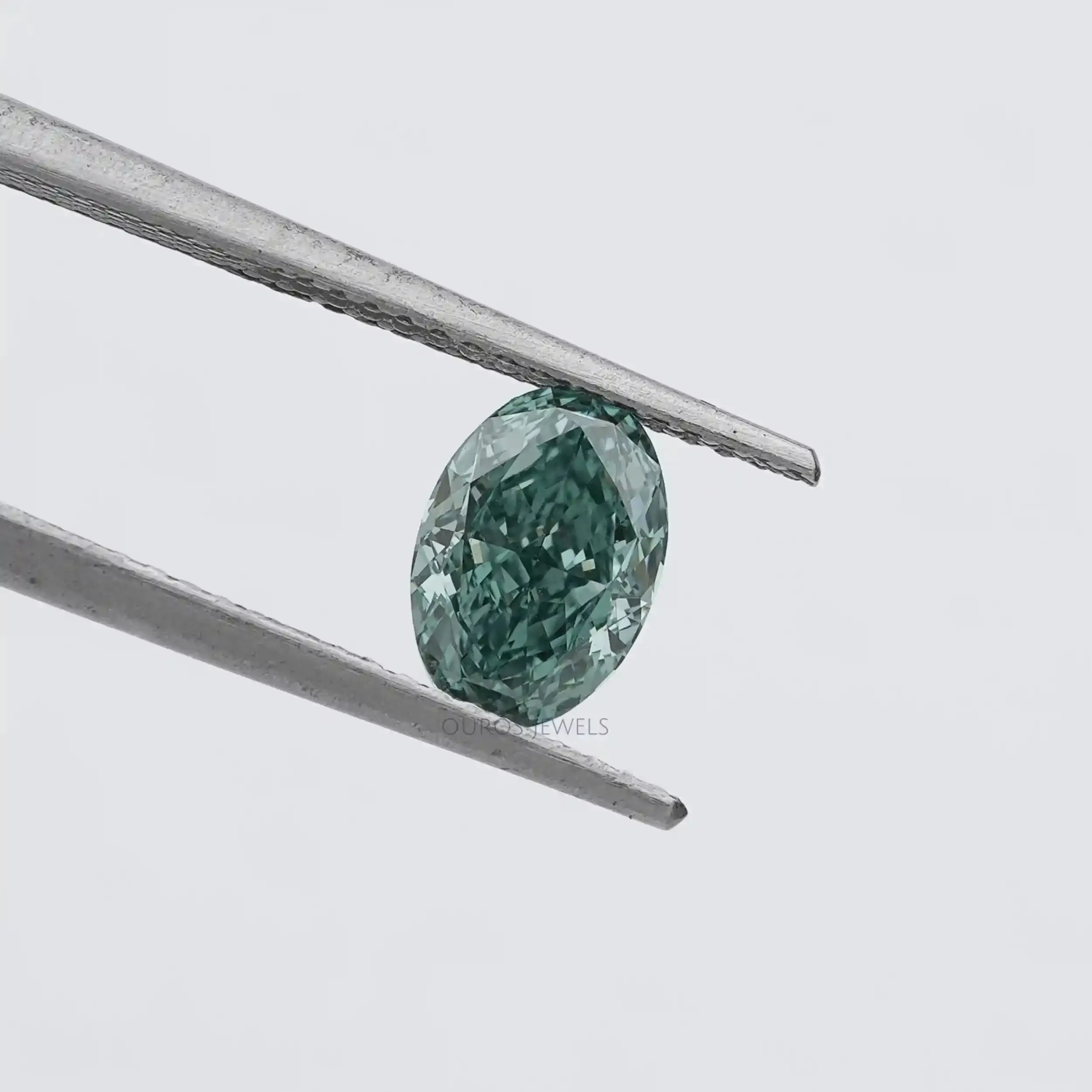 Fancy Vivid Green Oval Cut Lab Grown Diamond Loose