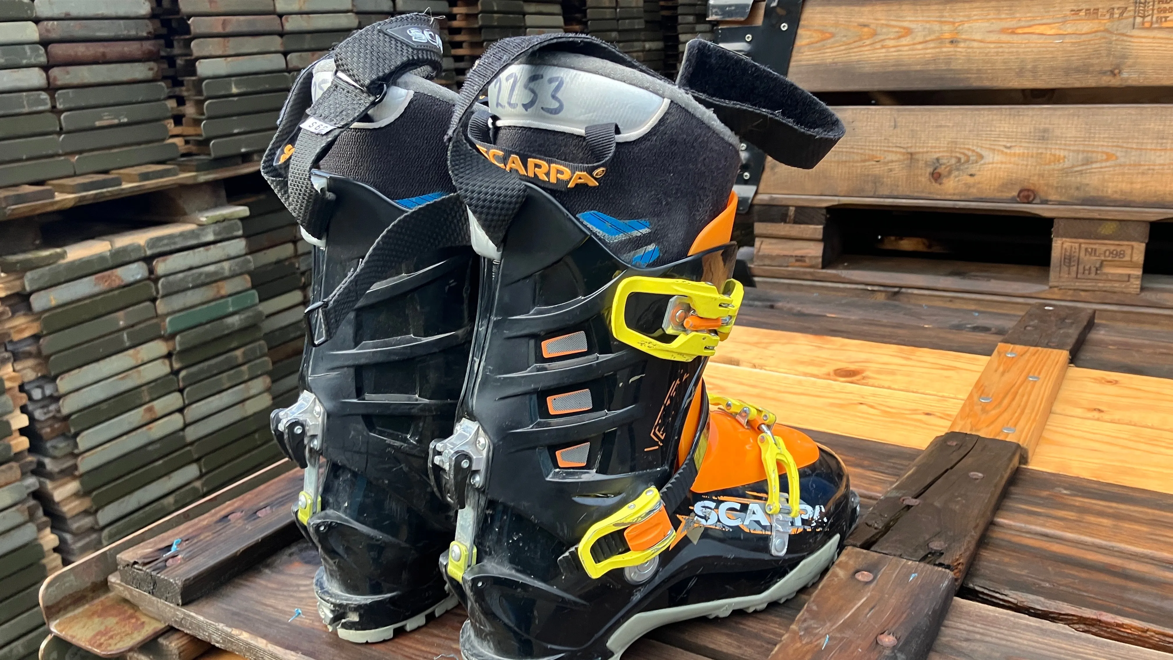 Italian Scarpa Vector Touring Ski Boots - in good condition but with two structural faults