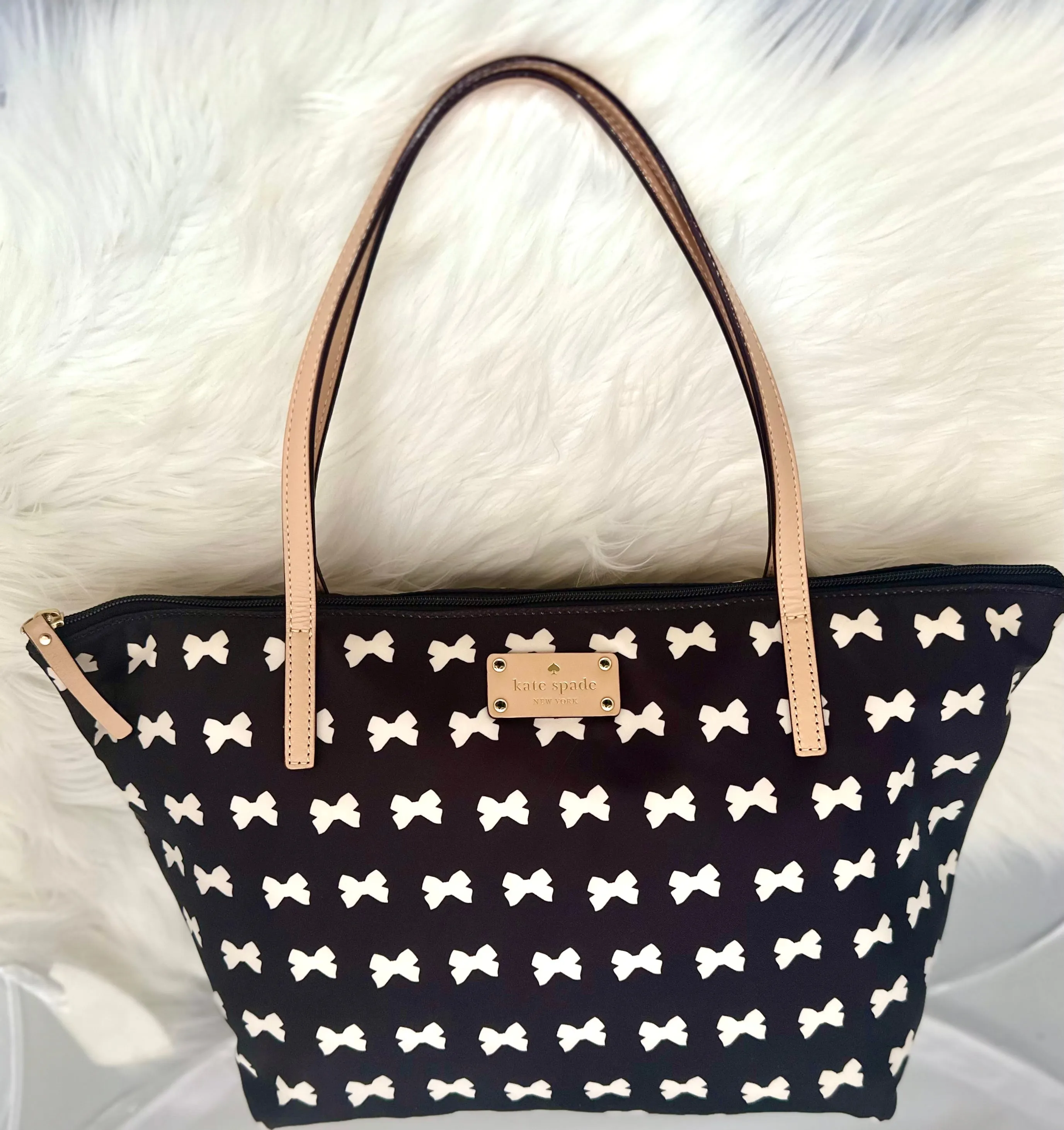 KATE SPADE Nylon Black and White Bow Tote Bag (preowned)