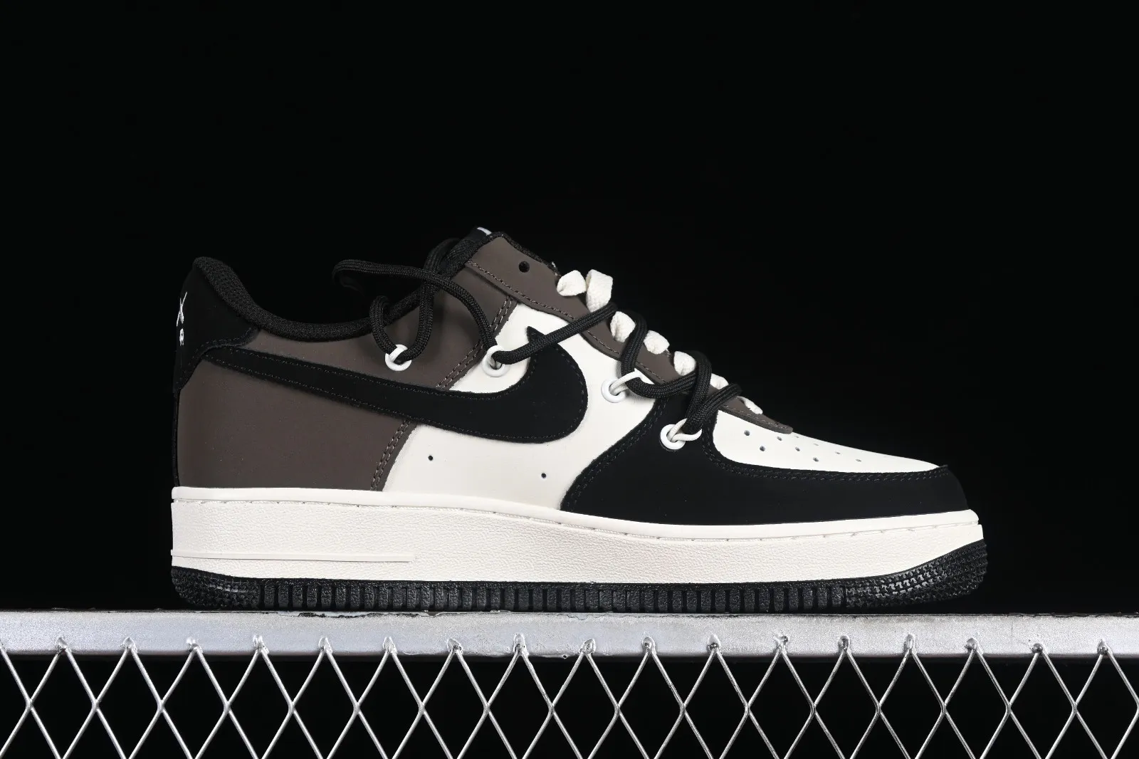 Kaws x Nike Air Force 1 07 Low Brown Black Off White KS6869-888