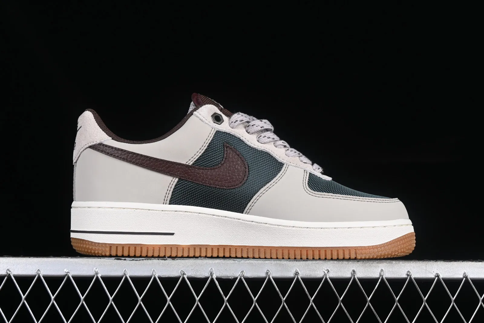 Nike Air Force 1 07 Low Brown Green Gum FQ8823-238