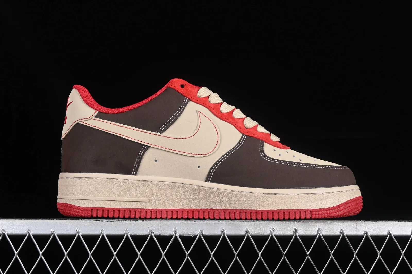 Nike Air Force 1 07 Low Dragon Brown Red Metallic Gold LN6239-841