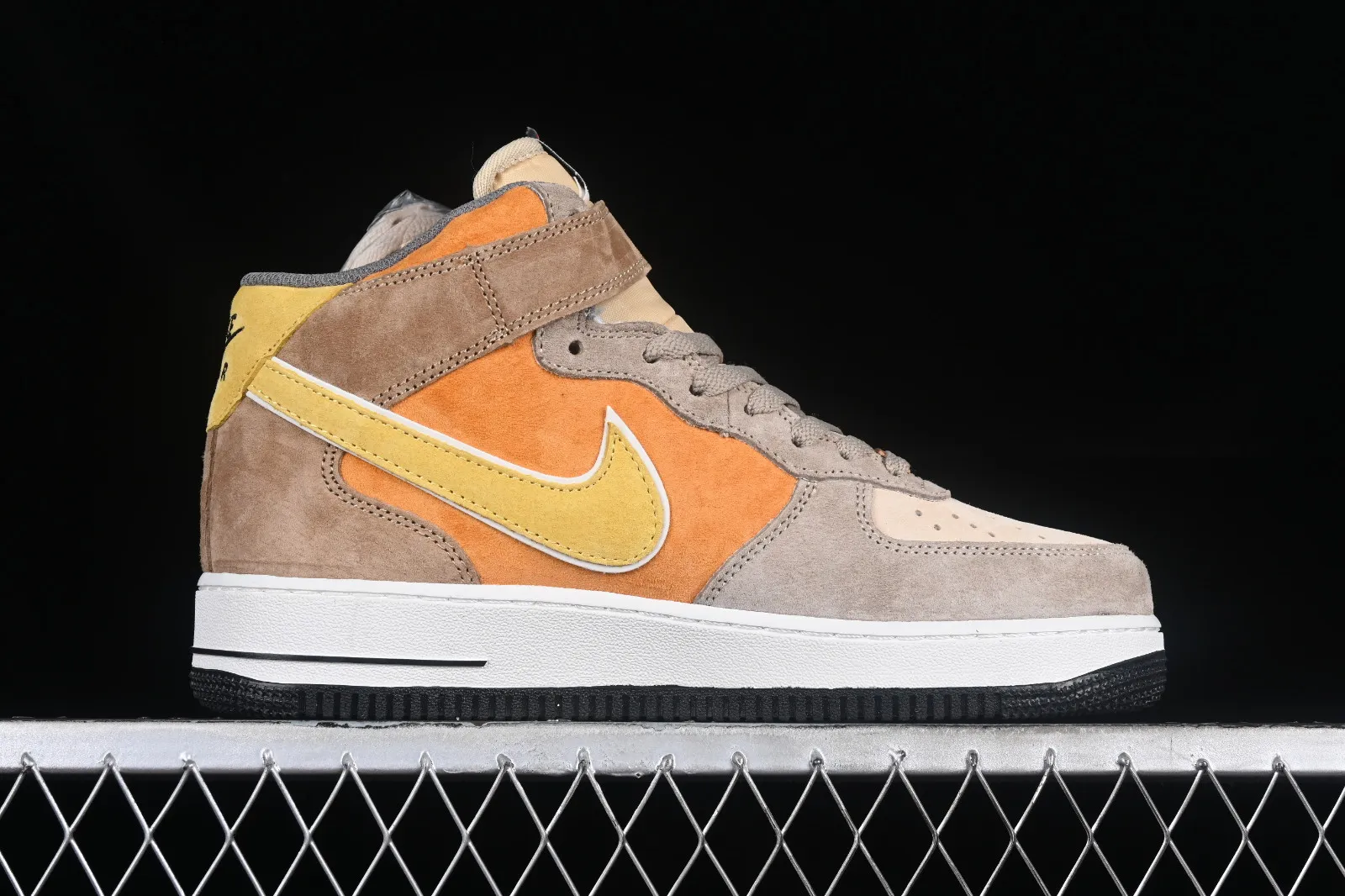 Nike Air Force 1 07 Mid Brown Orange Black CG9908-105