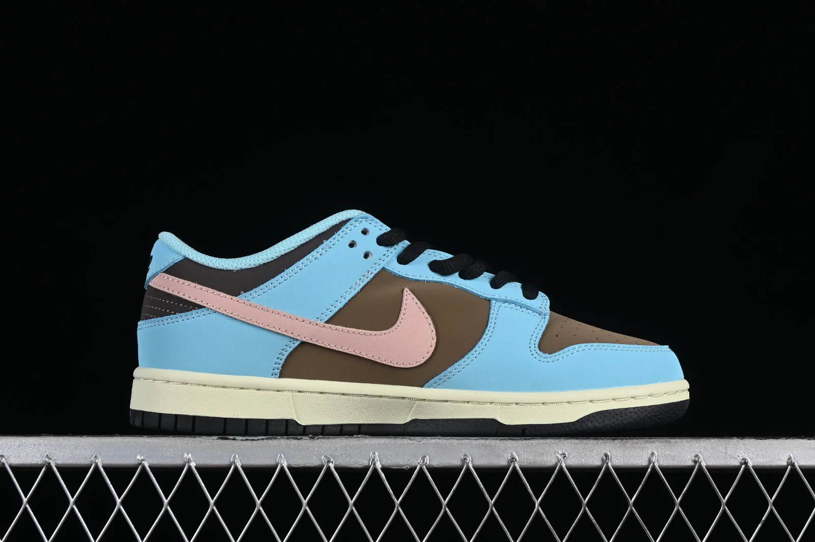 Nike SB Dunk Low Blue Brown Pink MU0232-366