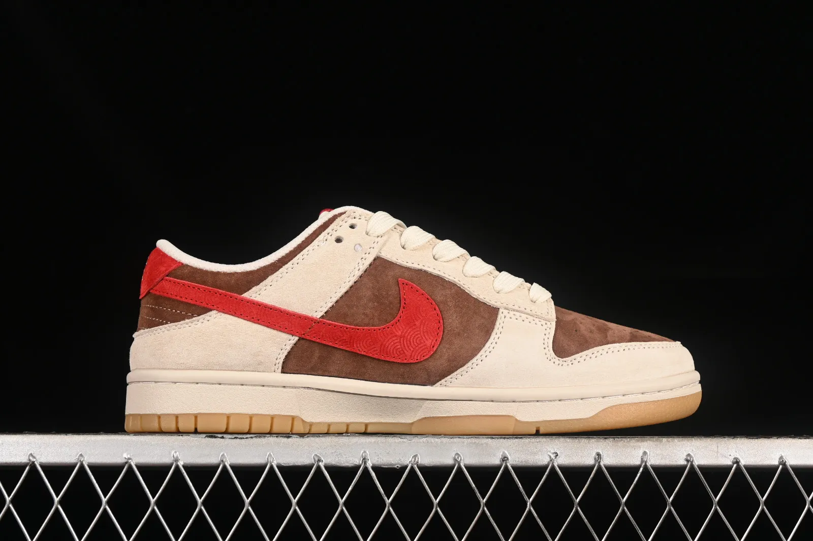 Nike SB Dunk Low Year of the Dragon Red Brown Gold JH8037-923