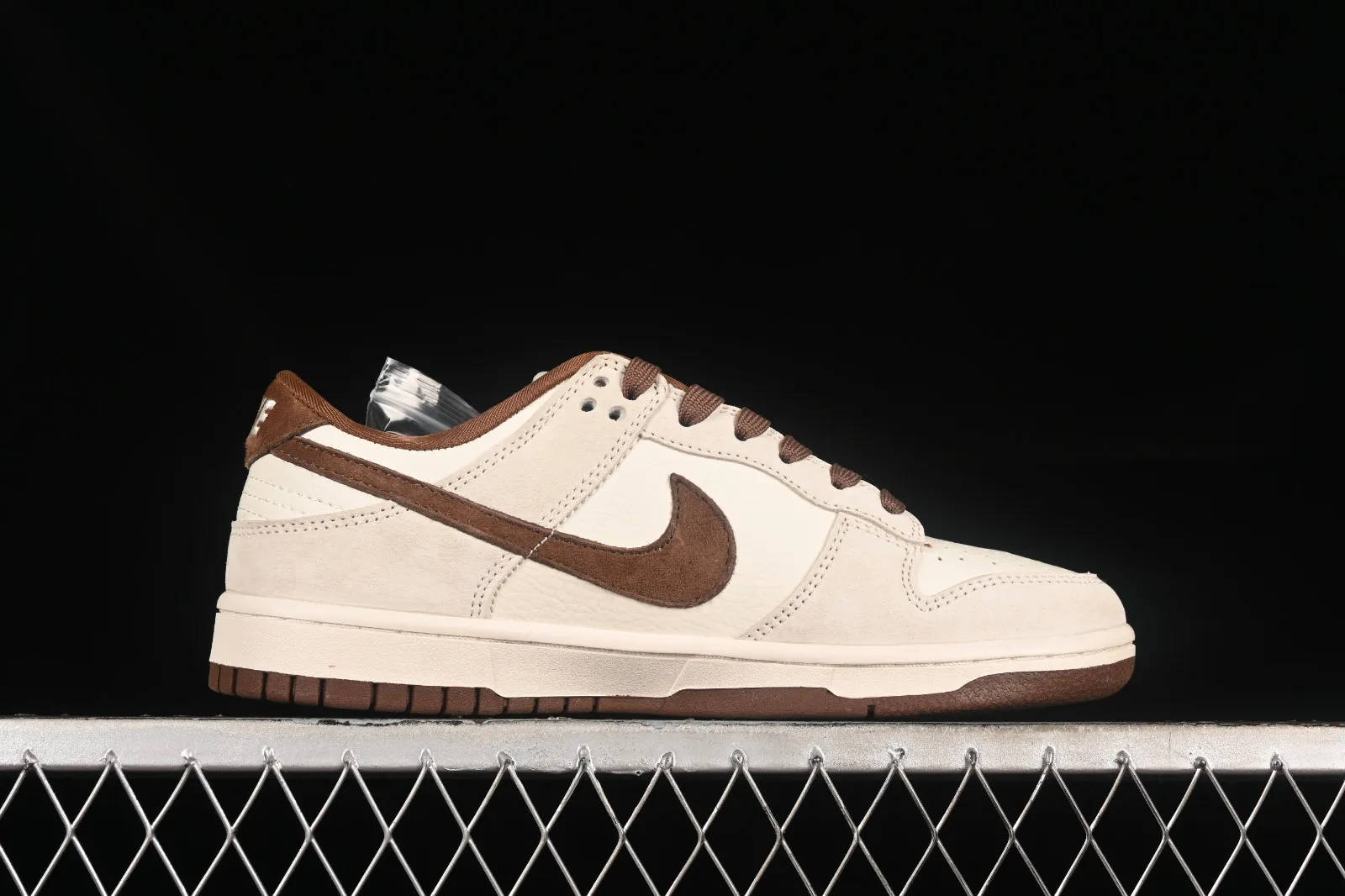 Stussy x Nike SB Dunk Low Dark Brown FC1688-152