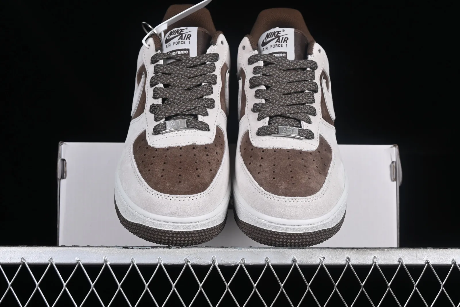 Supreme x Nike Air Force 1 07 Low Suede Grey Brown ME2392-102